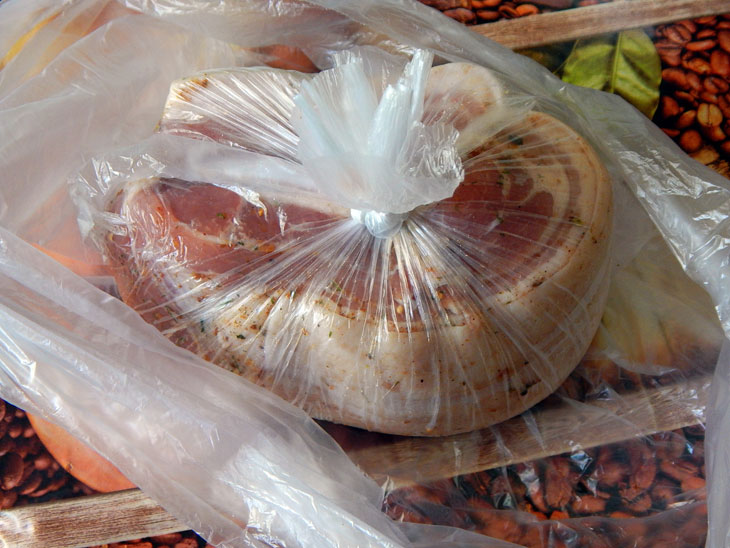 Soft lard in a bag is fragrant and cooks quickly!