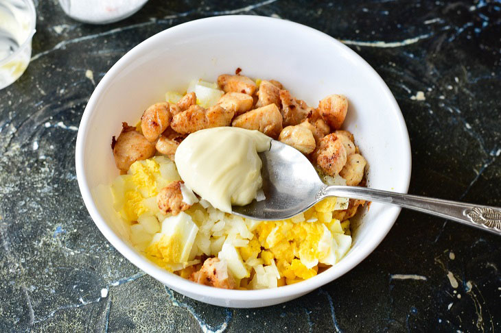 Salad "Gentle" with chicken - festive and tasty