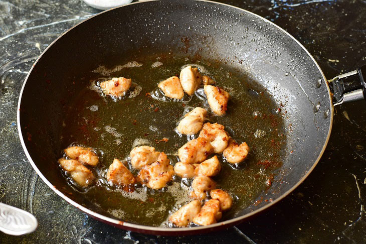 Salad "Gentle" with chicken - festive and tasty