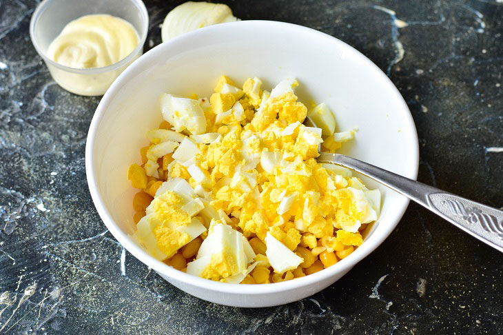 Salad "Gentle" with chicken - festive and tasty