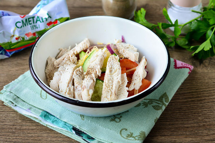 Salad "Elegy" with chicken - healthy, satisfying and tasty