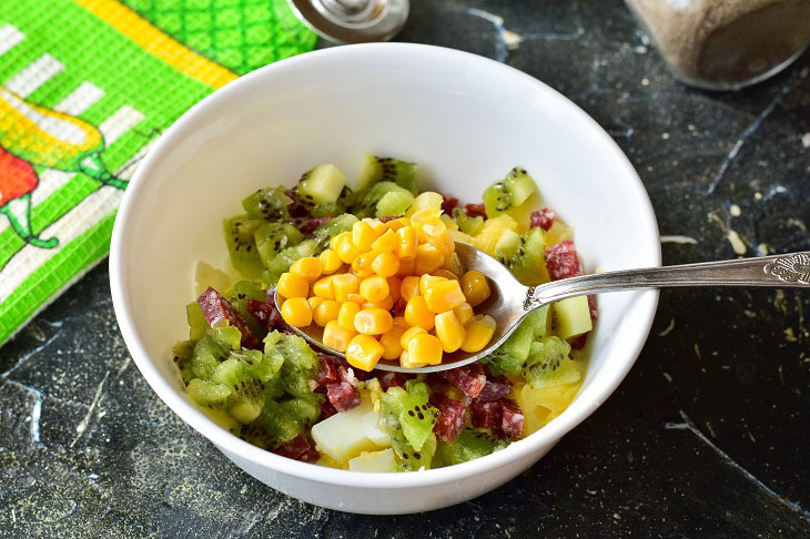 Salad "Tropicanka" - an interesting and original recipe