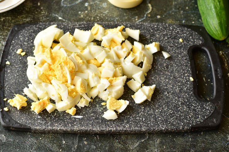 Salad "Yaroslavsky" - a delicious dish of simple products