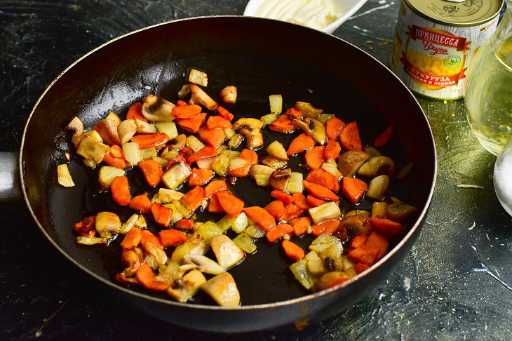 Salad "Good mother-in-law" - budget, hearty and original