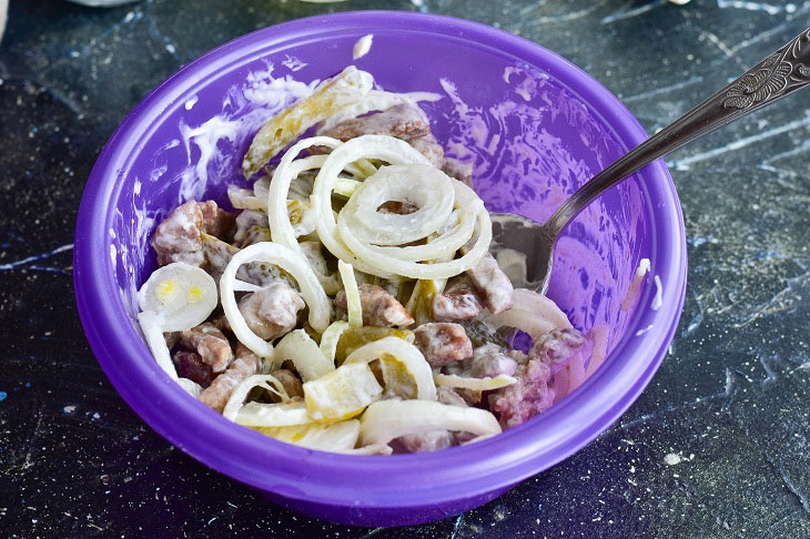 Salad "Cesare" with meat - original and tasty