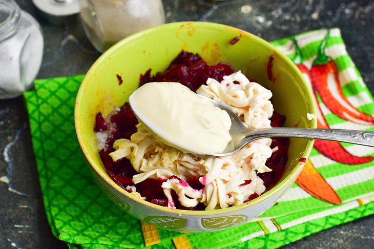 Salad "Friendship" with beets - healthy and tasty