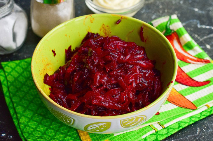 Salad "Friendship" with beets - healthy and tasty