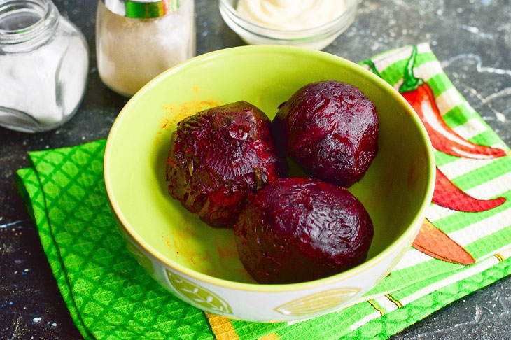 Salad "Friendship" with beets - healthy and tasty