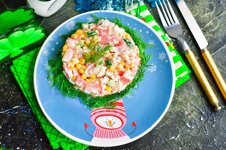 Salad "Beauty" of crab sticks - a delicious and original recipe