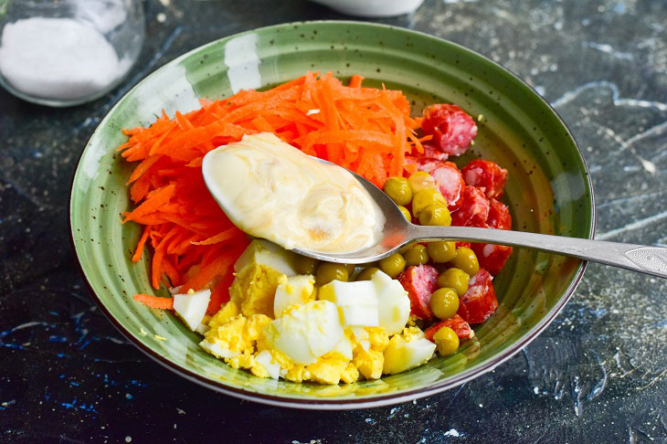 Salad "Friendly" - original and very tasty