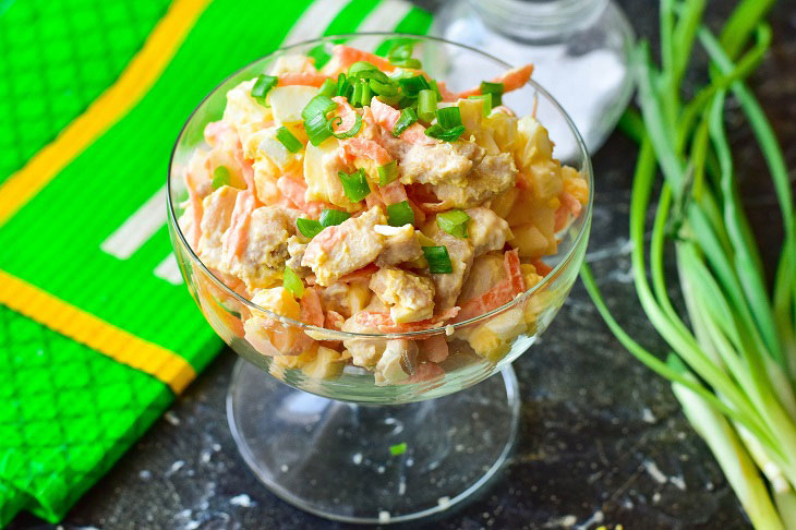 Salad "Bunito" with chicken - delicious, quick and easy