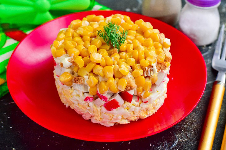 Crab salad "New" - an interesting recipe for the holiday