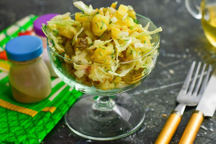 Potato salad "Minute business" - an interesting recipe in a hurry