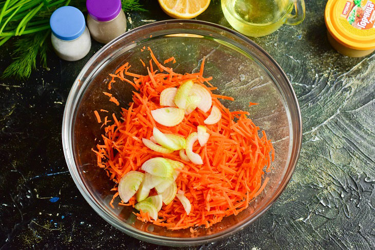 French carrot salad - healthy and original