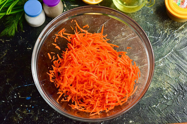 French carrot salad - healthy and original