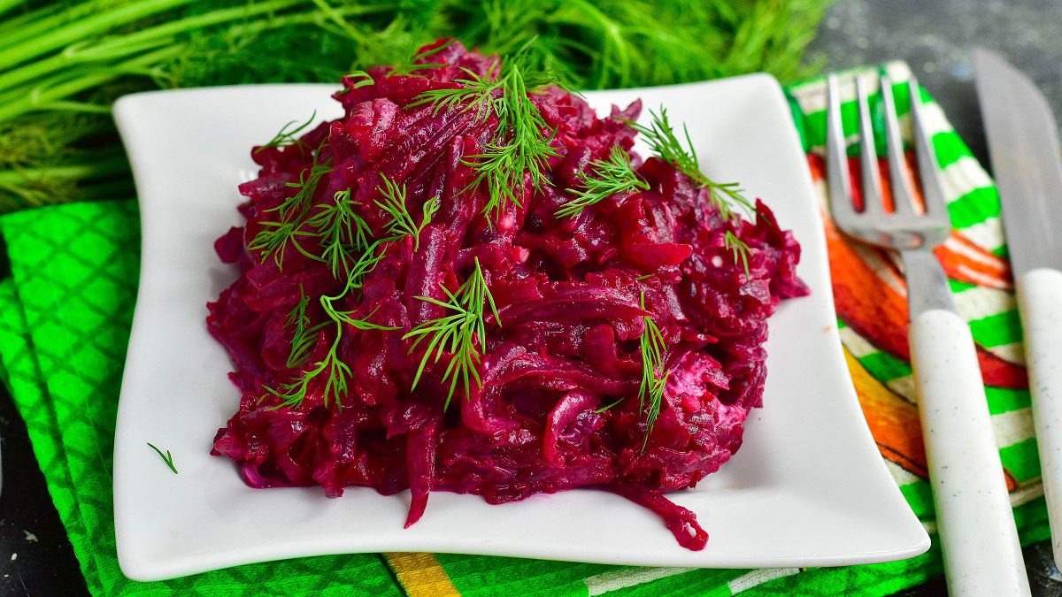 Salad “Beetroot” with garlic – spicy and fragrant