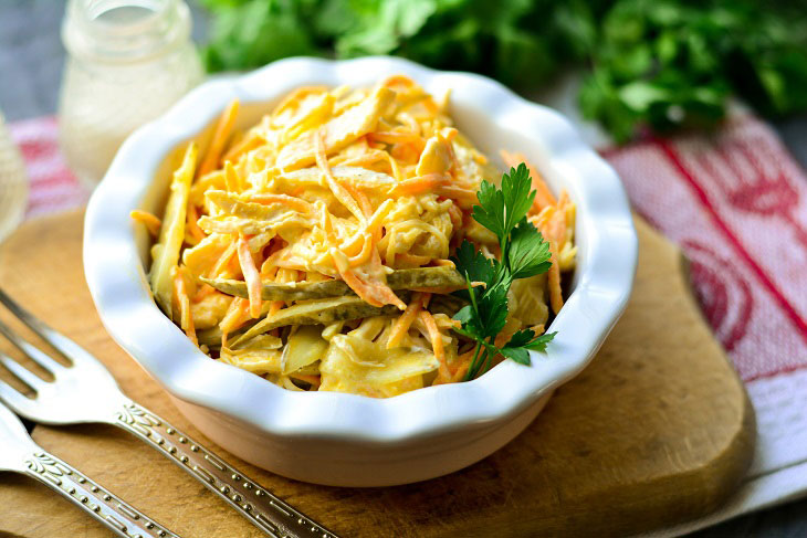 Chanterelle salad with Korean carrots - bright, fragrant and spicy