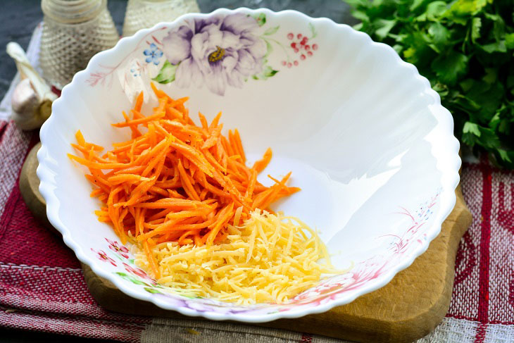 Chanterelle salad with Korean carrots - bright, fragrant and spicy