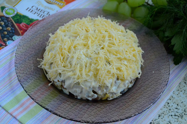 Salad "Tiffany" with ham and mushrooms - delicious, hearty and elegant