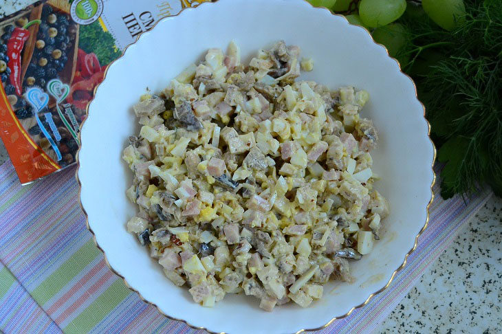 Salad "Tiffany" with ham and mushrooms - delicious, hearty and elegant