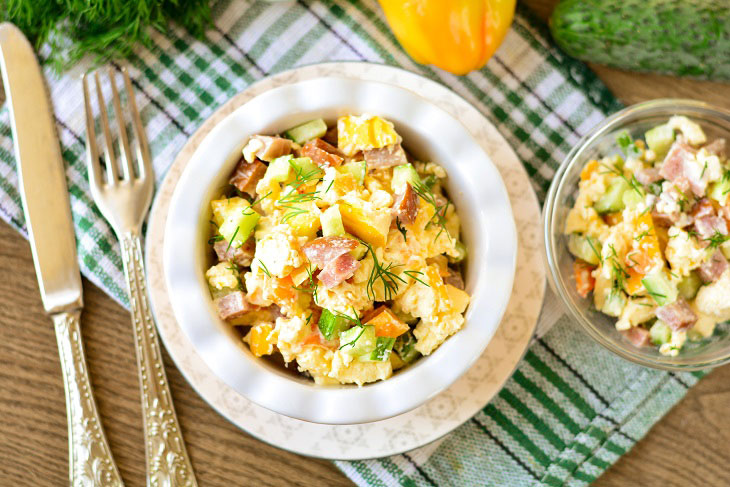 Salad "Sofia" with smoked cheese - spicy and unusual