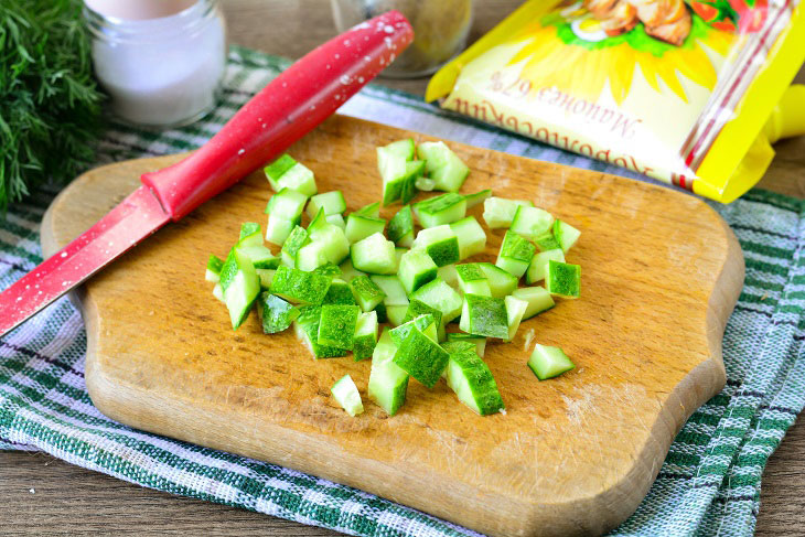 Salad "Sofia" with smoked cheese - spicy and unusual