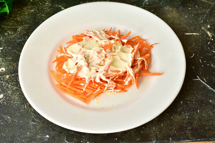 Salad "Sail" with chips - an interesting holiday recipe