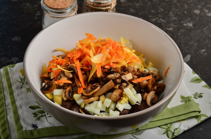 Salad "Belarusian" with liver and mushrooms - a delicious recipe for any occasion