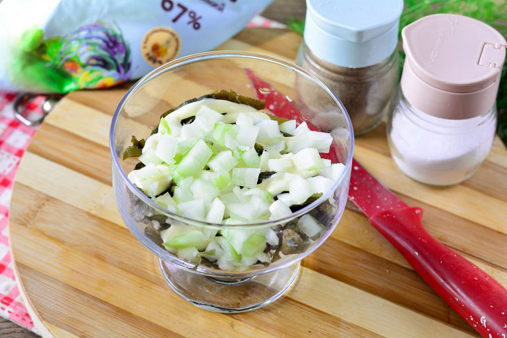 Salad "Sea bottom" with crab sticks - tasty and elegant