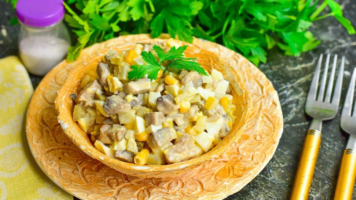 Salad “Zodiac” with meat and mushrooms – a great dish for any table