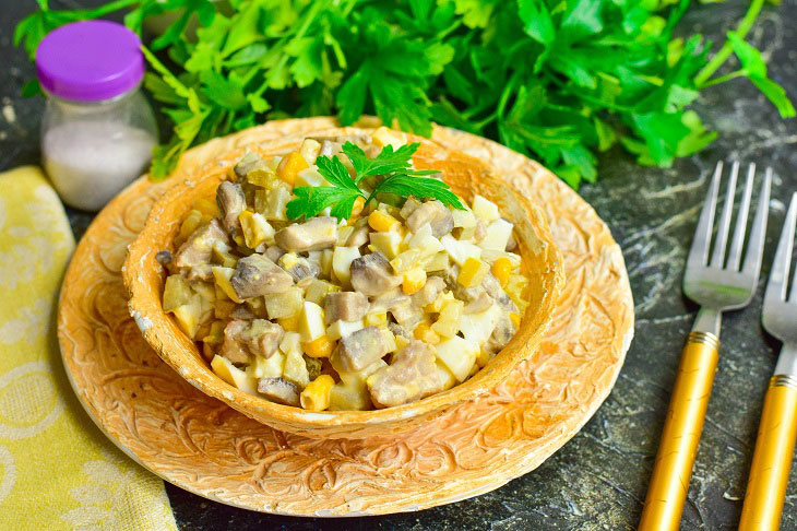 Salad "Zodiac" with meat and mushrooms - a great dish for any table
