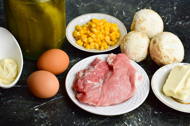 Salad "Zodiac" with meat and mushrooms - a great dish for any table