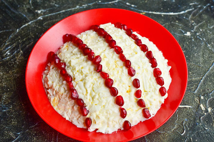 Salad "Beads in the Snow" - a beautiful recipe for the New Year's table