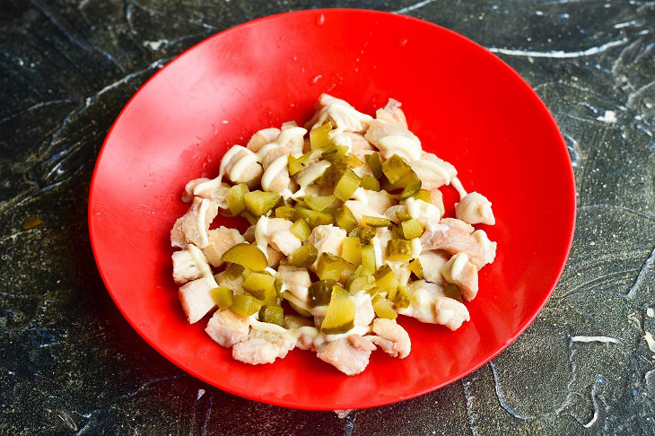 Salad "Beads in the Snow" - a beautiful recipe for the New Year's table