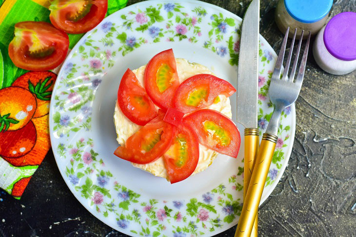 Salad "Red Maiden" - a budget recipe for the festive table