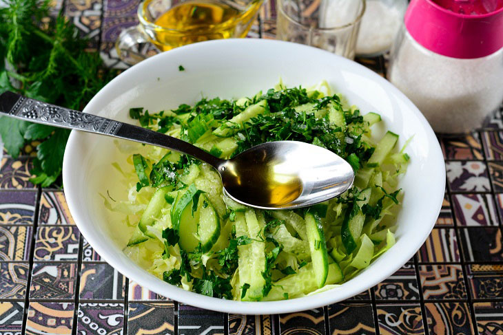 Salad "Soviet public catering" - simple, healthy and dietary