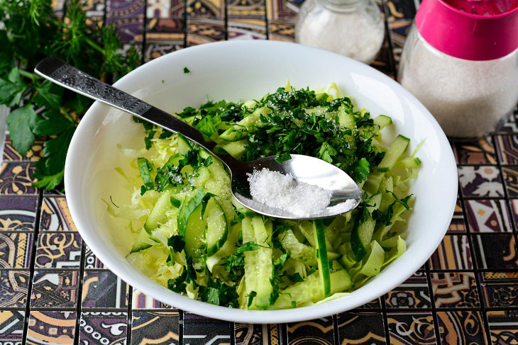 Salad "Soviet public catering" - simple, healthy and dietary