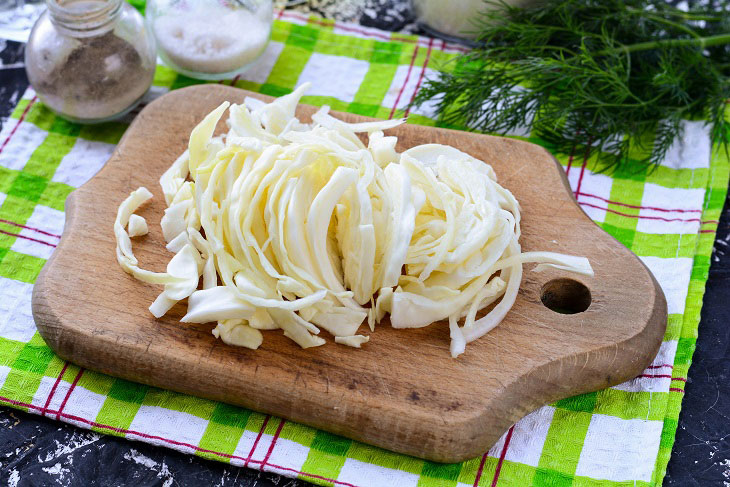 Salad "Vitamin" from cabbage and carrots - healthy, tasty and budget