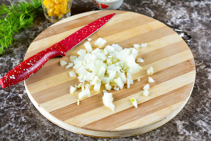 Salad "Omelette" - light, juicy and memorable