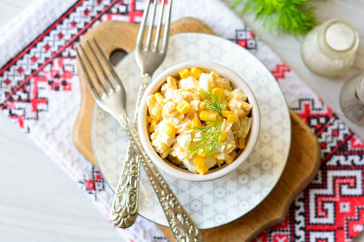 Salad "Parisian" with chicken and pineapples - tender and spicy