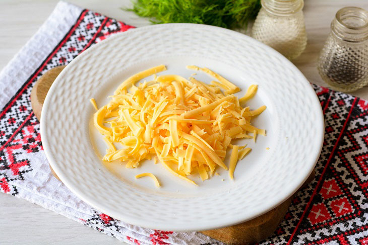 Salad "Parisian" with chicken and pineapples - tender and spicy