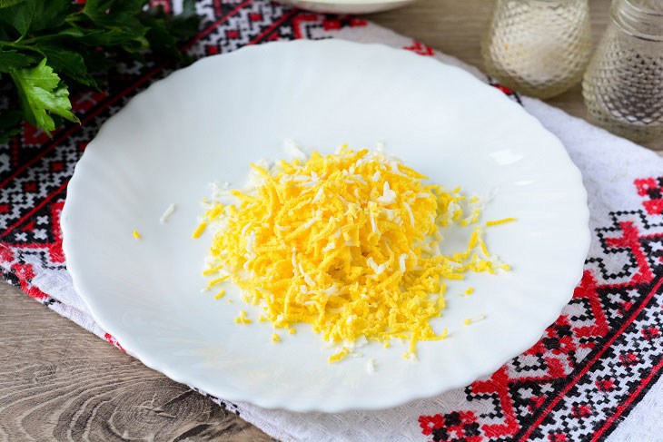 Salad "Posidelki" with Korean carrots - guests and relatives will appreciate your efforts