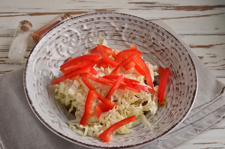 Salad "Prague" with beef and apples - a very tasty and dietary dish