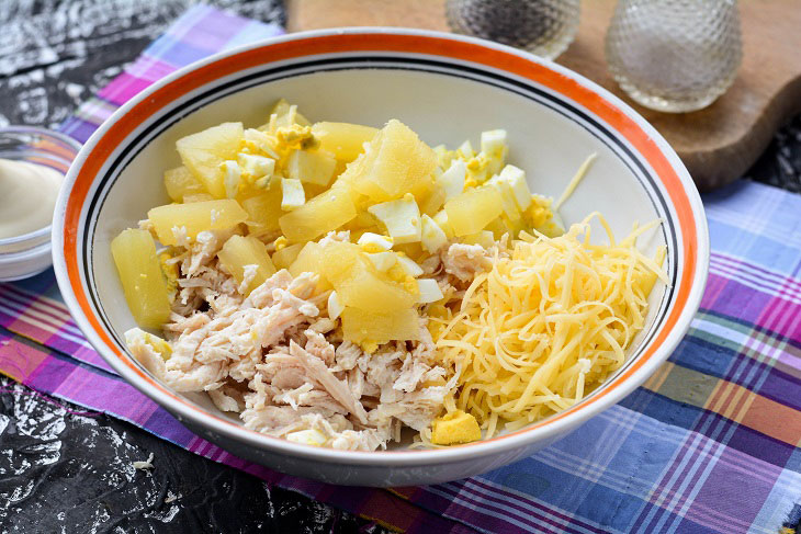Salad "Hawaiian" with chicken and pineapple - this recipe is sure to come in handy