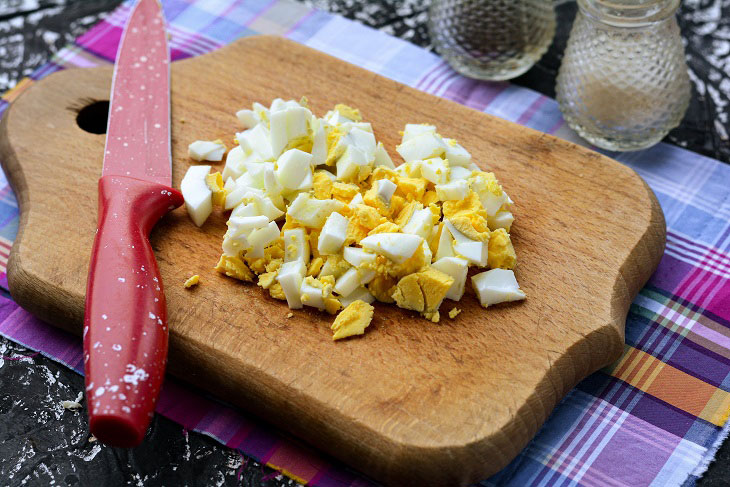 Salad "Hawaiian" with chicken and pineapple - this recipe is sure to come in handy