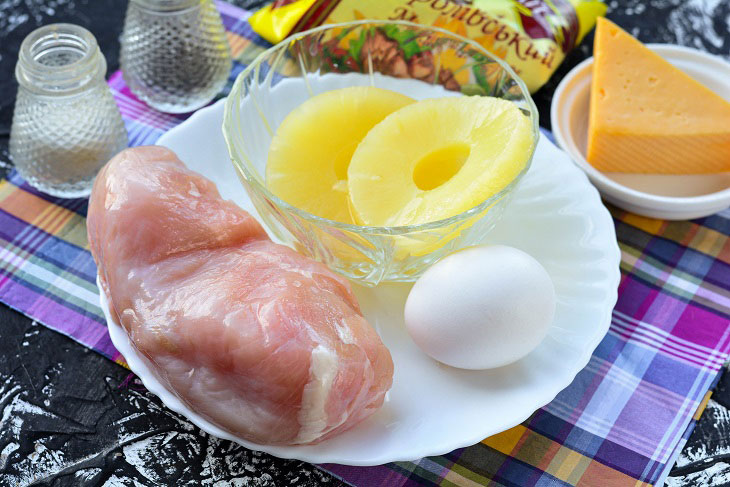 Salad "Hawaiian" with chicken and pineapple - this recipe is sure to come in handy