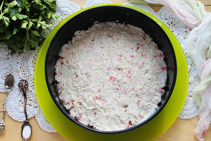 Salad "Piquant crab" - very tasty, hearty and elegant