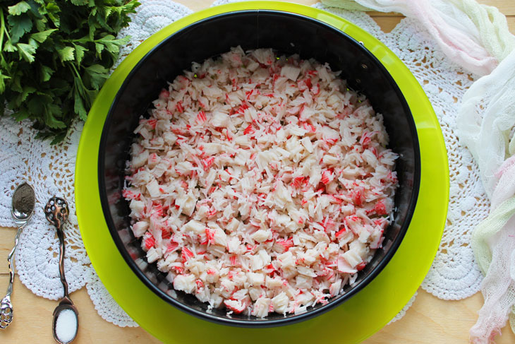 Salad "Piquant crab" - very tasty, hearty and elegant