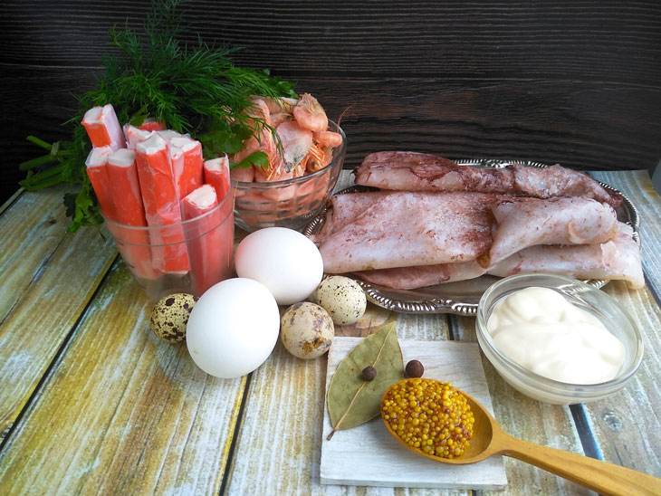 Salad "Pearl" with seafood - delicious and unusual