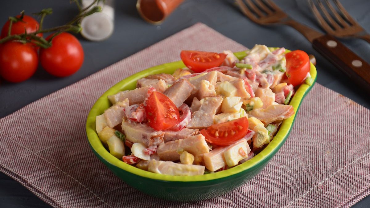 Salad “Parisel” with smoked chicken – an original dish on the festive table